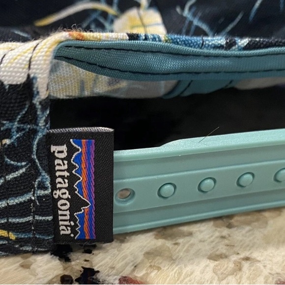 RARE Patagonia Black/Blue Floral Cap Funfarer SnapBack Adjustable Waves - Picture 5 of 7